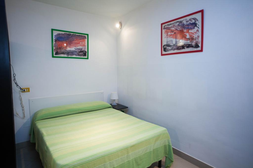 Serra Casa Vacanza A Piazza Del Plebiscito Napoli Bagian luar foto