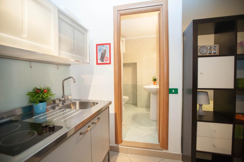Serra Casa Vacanza A Piazza Del Plebiscito Napoli Bagian luar foto